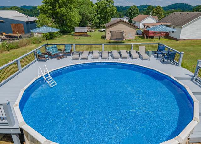 Property at 530 Maplewood Dr, Cornersville, TN 37047, 3 beds, 2 baths