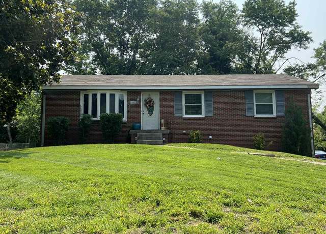 Property at 161 W Regent Dr, Clarksville, TN 37043, 3 beds, 2 baths