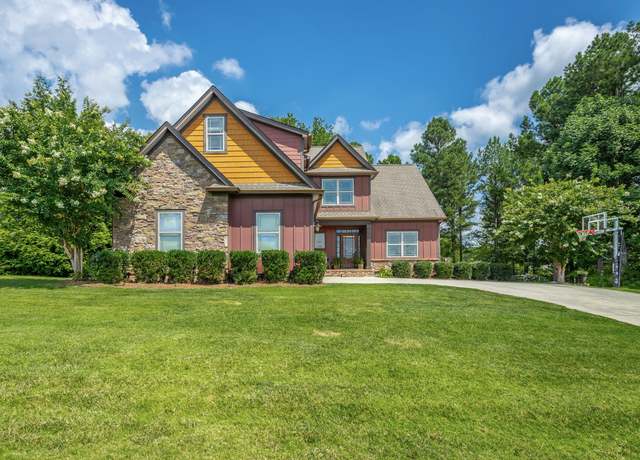 Property at 12213 Wildlife Pl, Soddy Daisy, TN 37379, 3 beds, 3.5 baths