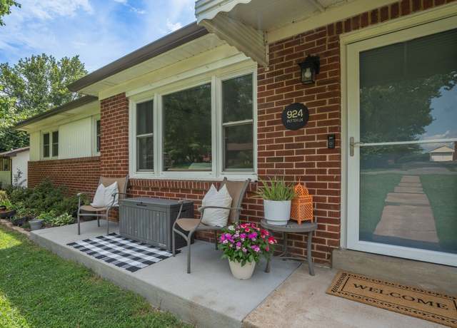 Property at 924 Potter Ln, Nashville, TN 37206, 3 beds, 2 baths