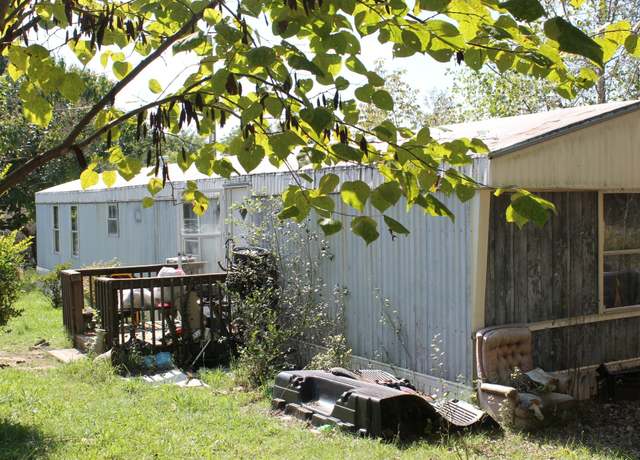 Property at 4368 Old Metal Rd, Palmyra, TN 37142, 2 beds, 2 baths