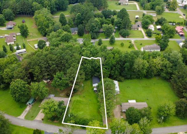 Property at 96 Meadowood Dr, Springville, TN 38256
