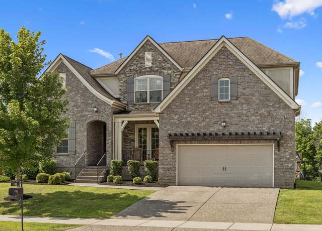 Property at 742 Burgess Dr, Goodlettsville, TN 37072, 4 beds, 2.5 baths