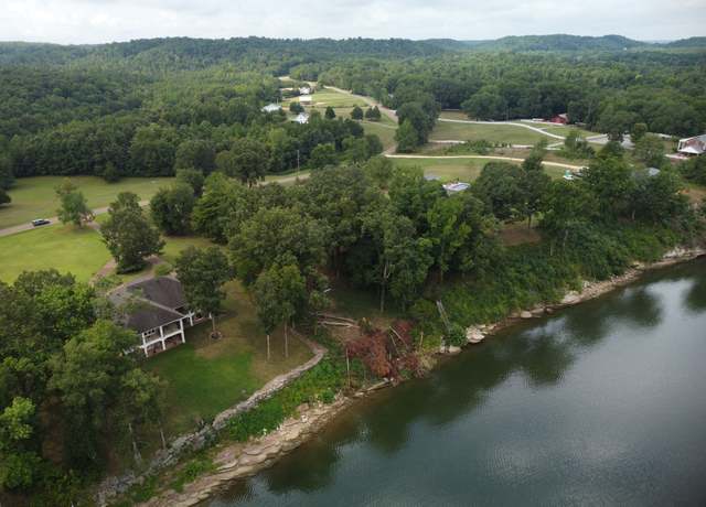 Property at 6 Pillow St W, Clifton, TN 38425