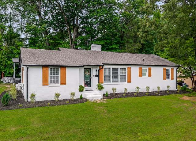 Property at 119 Westwood Dr, Mcminnville, TN 37110, 4 beds, 2 baths