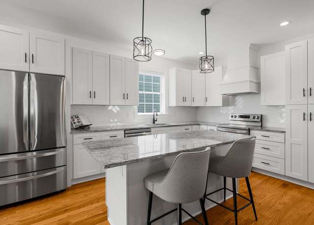 Property at 1413B Dugger Dr, Nashville, TN 37206, 3 beds, 3.5 baths