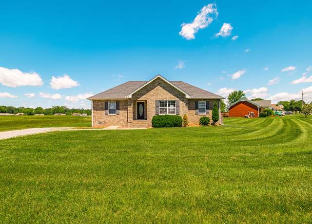 Property at 103 Alice Smith Dr, Portland, TN 37148, 3 beds, 2 baths