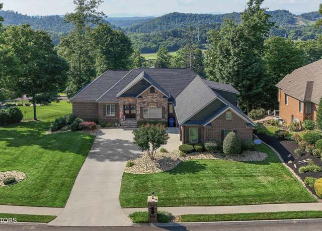 Property at 230 Windswept Dr, Lenoir City, TN 37772, 6 beds, 4.5 baths