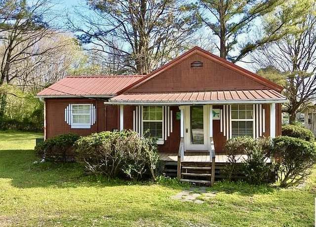 Property at 75 Dyke St, Big Sandy, TN 38221, 2 beds, 1 bath