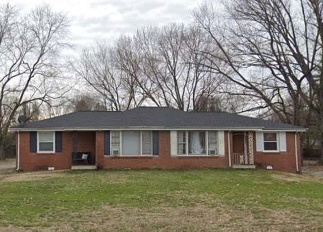 Property at 128 Anderson Ln, Hendersonville, TN 37075, 4 beds, 2 baths