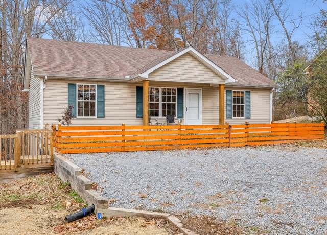 Property at 162 N Poole St, Ashland City, TN 37015, 3 beds, 2 baths