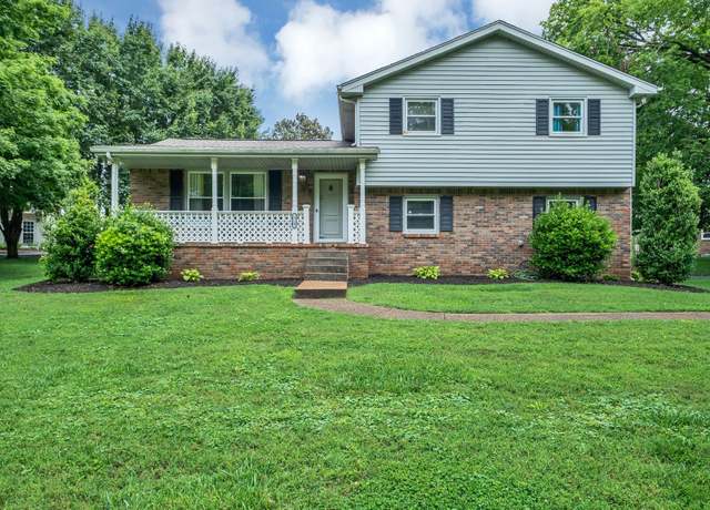 Property at 2729 Heights Circle Rd, Greenbrier, TN 37073, 3 beds, 2 baths