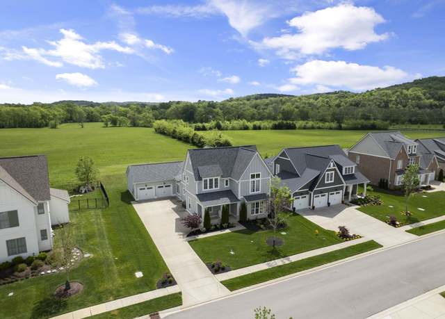 Property at 7530 Delancey Dr, College Grove, TN 37046, 4 beds, 3 baths