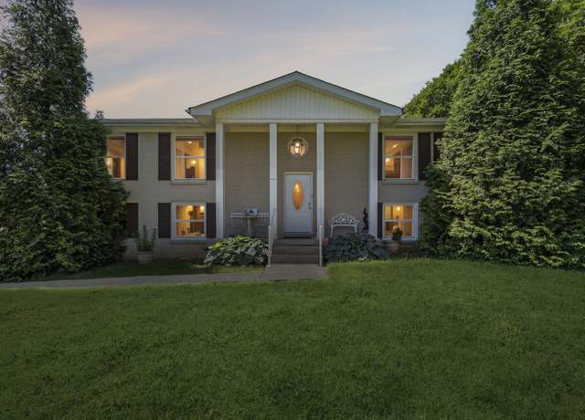 Property at 101 Townview Dr, Smyrna, TN 37167, 4 beds, 3 baths