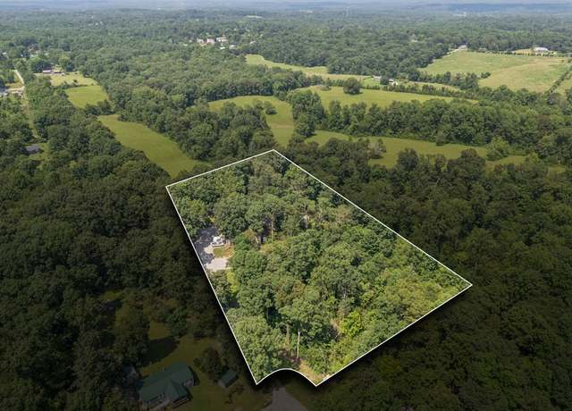 Property at 0 Betty Belle, Bon Aqua, TN 37025, 8 beds, 4 baths