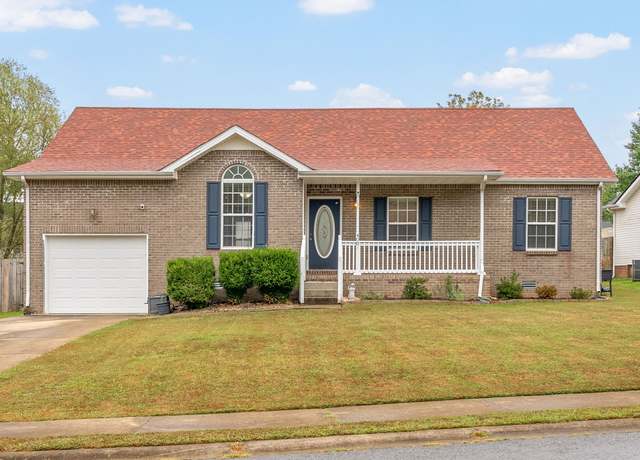 Property at 408 Piney Dr, Clarksville, TN 37042, 3 beds, 2 baths