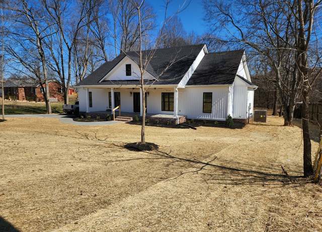 Property at 240 S Tunnel Rd, Portland, TN 37148, 3 beds, 2.5 baths