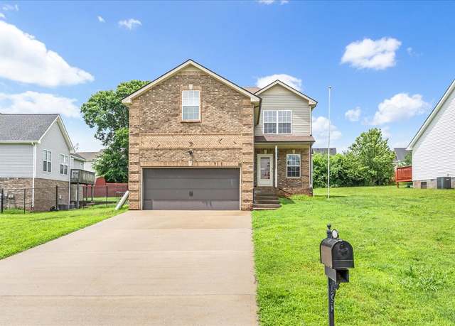 Property at 139 Buttermere Dr, Clarksville, TN 37040, 3 beds, 2.5 baths