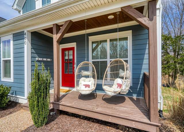 Property at 400 Evans Dr, Tullahoma, TN 37388, 4 beds, 2.5 baths