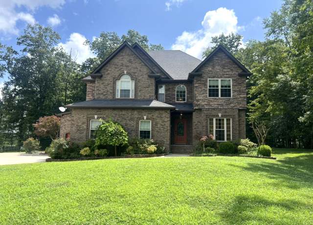 Property at 1789 Double R Blvd, Clarksville, TN 37042, 5 beds, 4 baths