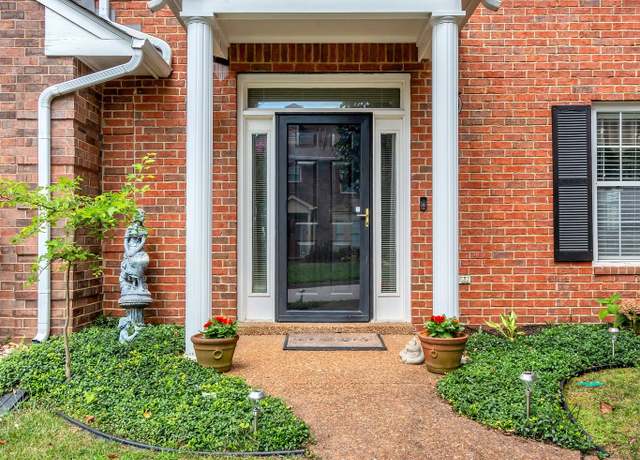 Property at 2003 Roderick Pl E, Franklin, TN 37064, 3 beds, 2.5 baths