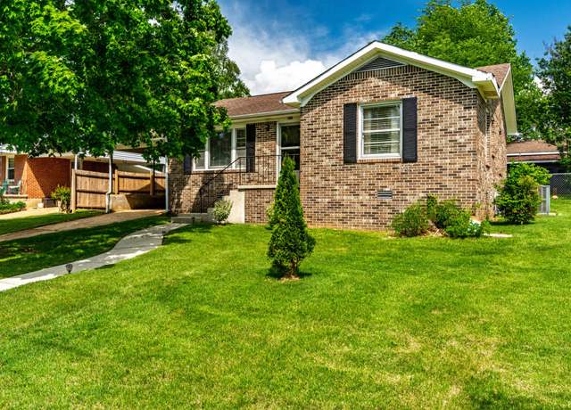 Property at 801 1st Ave, Fayetteville, TN 37334, 3 beds, 1 bath
