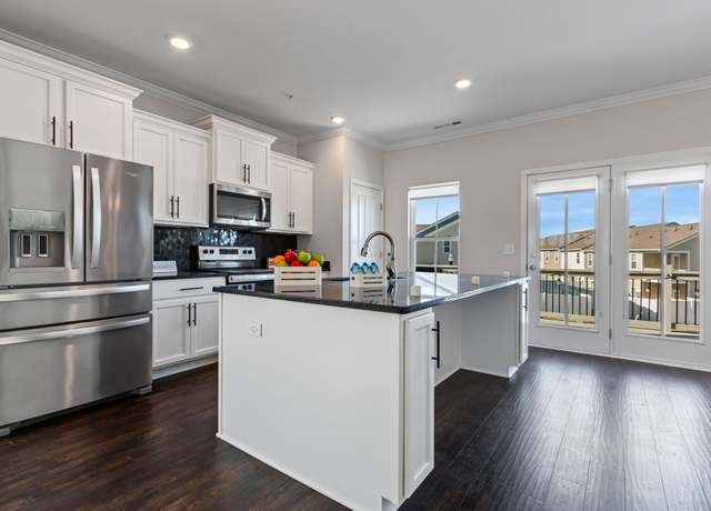 Property at 248 Kinsale Dr Unit End Unit, Spring Hill, TN 37174, 3 beds, 2.5 baths