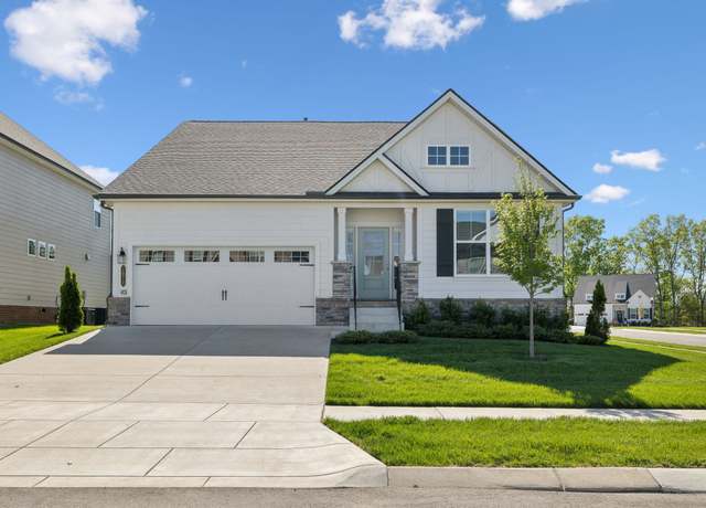 Property at 2072 Hedgelawn Dr, Lebanon, TN 37090, 3 beds, 2 baths