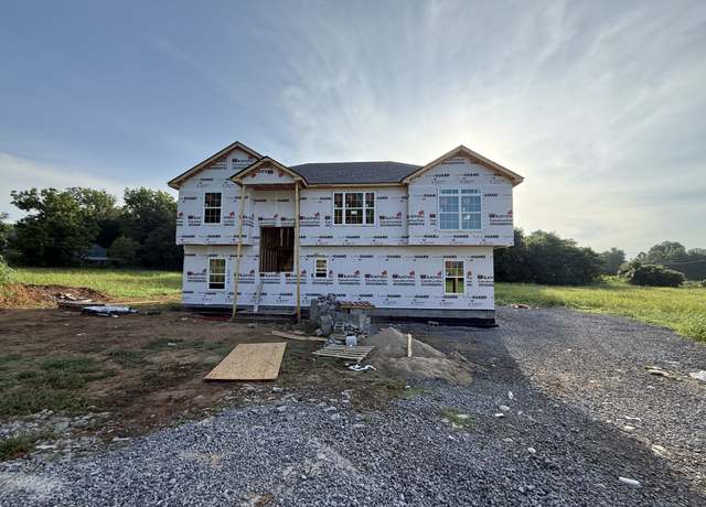 Property at 1988 Flats Rd, Cunningham, TN 37052, 4 beds, 3 baths