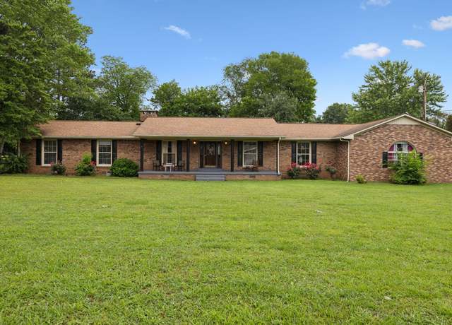 Property at 1106 5th Ave, Lawrenceburg, TN 38464, 4 beds, 3 baths