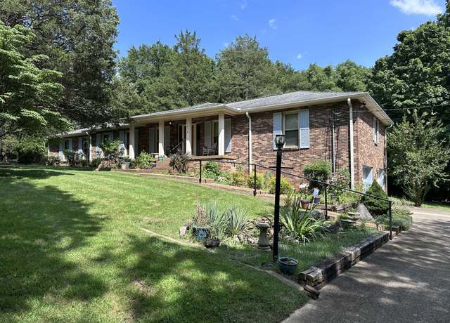 Property at 1016 Lakeview Dr, Hermitage, TN 37076, 4 beds, 3.5 baths