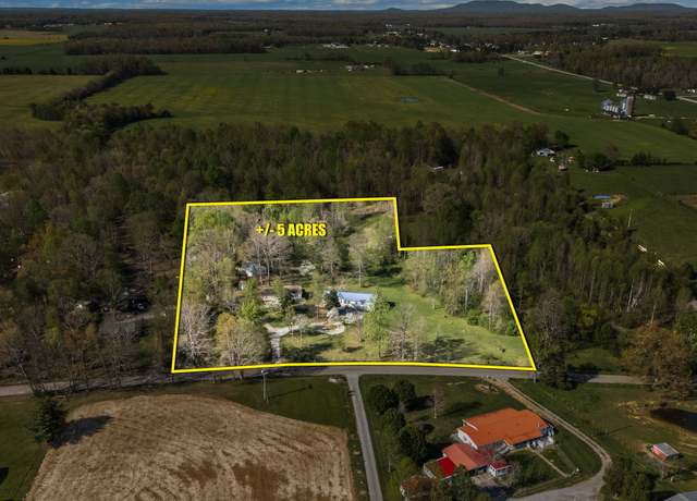 Property at 310 Toy Denny Rd, Bradyville, TN 37026, 3 beds, 2 baths