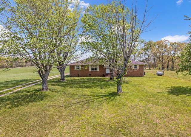 Property at 1110 Pomroy Rd, Manchester, TN 37355, 3 beds, 2 baths