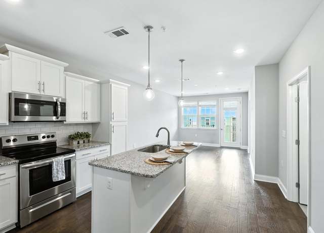 Property at 1000 Vintage Green Ln #1201, Franklin, TN 37064, 1 bed, 1 bath