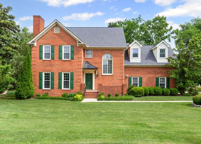 Property at 906 Knight Cir, Murfreesboro, TN 37129, 3 beds, 2.5 baths