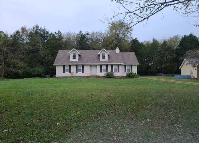 Property at 3479 April Ln, Murfreesboro, TN 37130, 3 beds, 2 baths