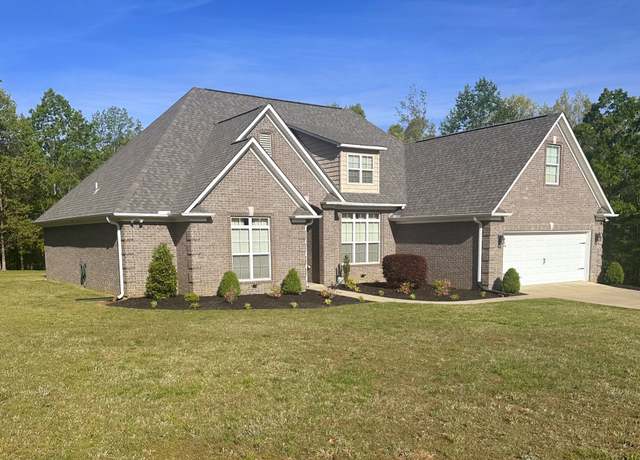 Property at 145 Airport Ct, Waverly, TN 37185, 3 beds, 3 baths