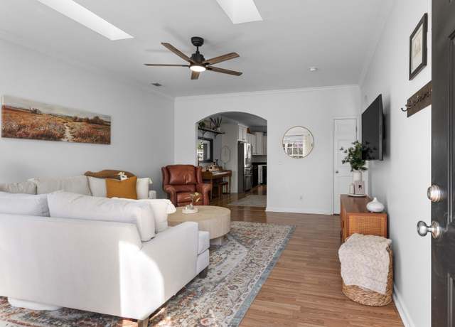 Property at 904 Cashmere Dr, Thompsons Station, TN 37179, 2 beds, 2 baths