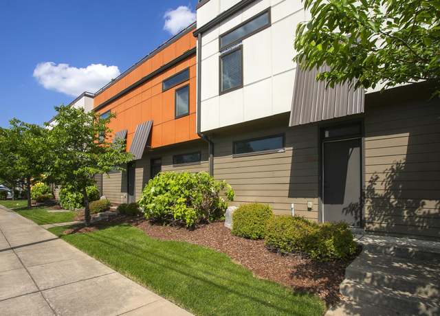 Property at 1025 Dickerson Pike, Nashville, TN 37207, 2 beds, 2.5 baths