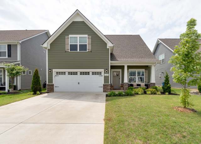 Property at 3229 Chatfield Dr, Murfreesboro, TN 37129, 3 beds, 2.5 baths