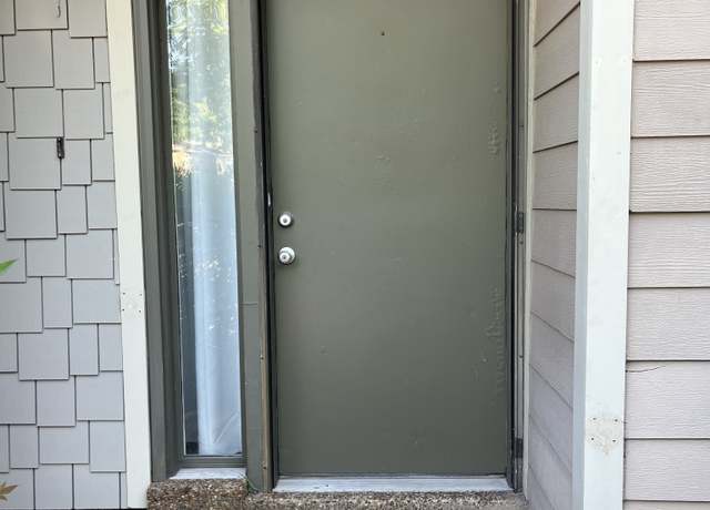 Property at 611 Barlin Dr, Nashville, TN 37221, 2 beds, 2 baths