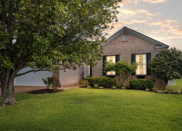 Property at 8032 Boone Trce, Nashville, TN 37221, 3 beds, 2 baths