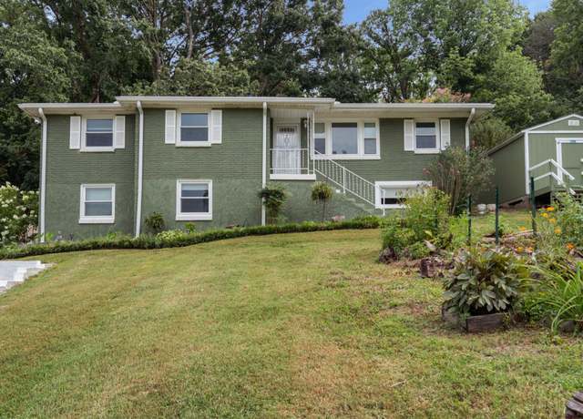 Property at 214 Shevel Dr, Goodlettsville, TN 37072, 4 beds, 2.5 baths