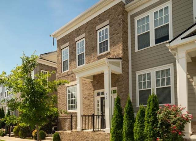 Property at 215 Muir Ave, Nolensville, TN 37135, 3 beds, 3.5 baths