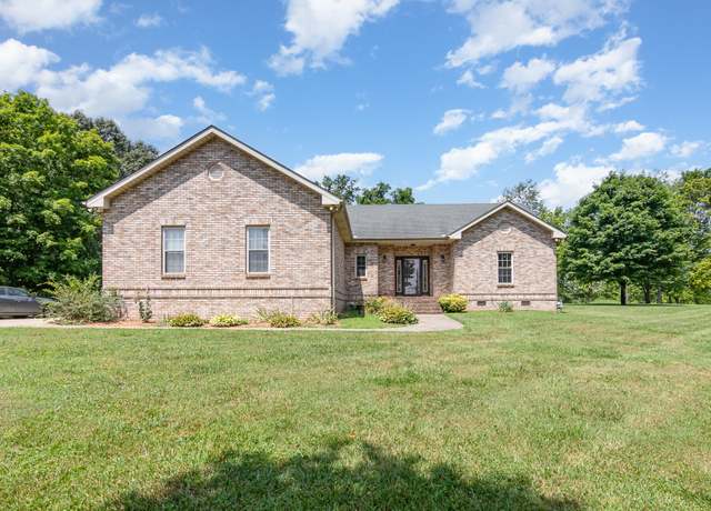 Property at 800 Hornbuckle Rd, Clarksville, TN 37043, 3 beds, 2 baths
