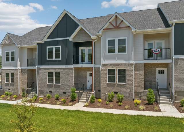 Property at 1 Wilson Ct, Ashland City, TN 37015, 3 beds, 2.5 baths