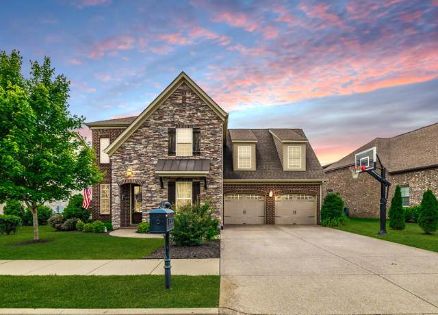 Property at 1039 Laffite Way, Gallatin, TN 37066, 4 beds, 3.5 baths