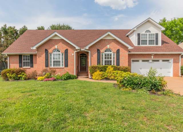 Property at 807 Judson Close, Murfreesboro, TN 37130, 4 beds, 2.5 baths