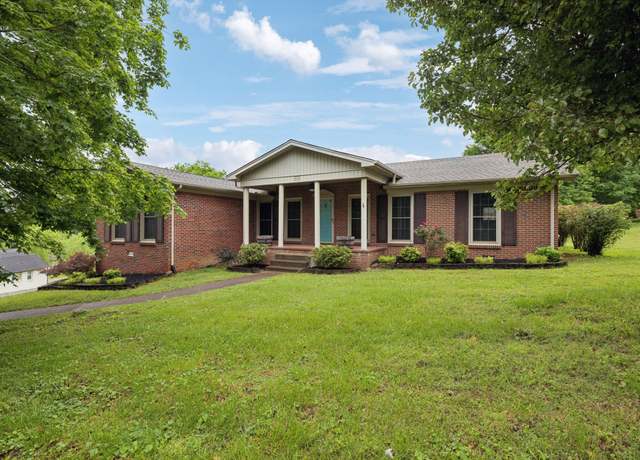 Property at 303 Carol Dr, Columbia, TN 38401, 4 beds, 3.5 baths