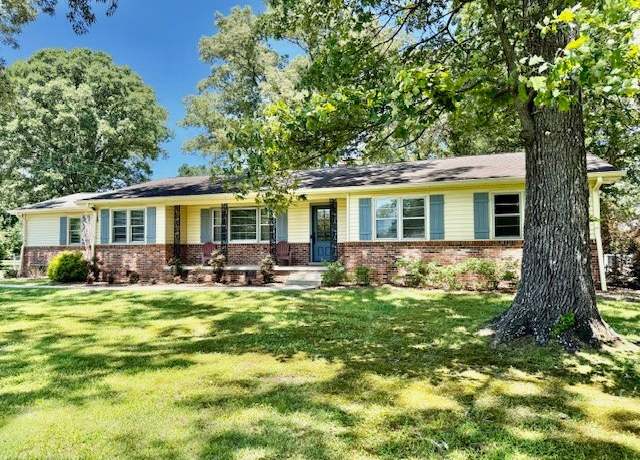 Property at 608 Bragg Cir, Tullahoma, TN 37388, 4 beds, 3.5 baths